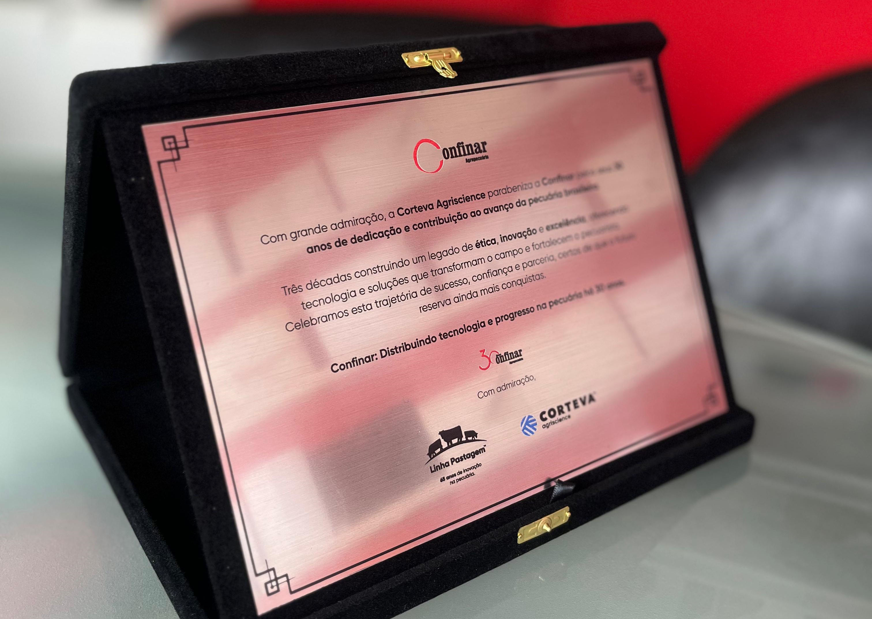 Placa de Homenagem